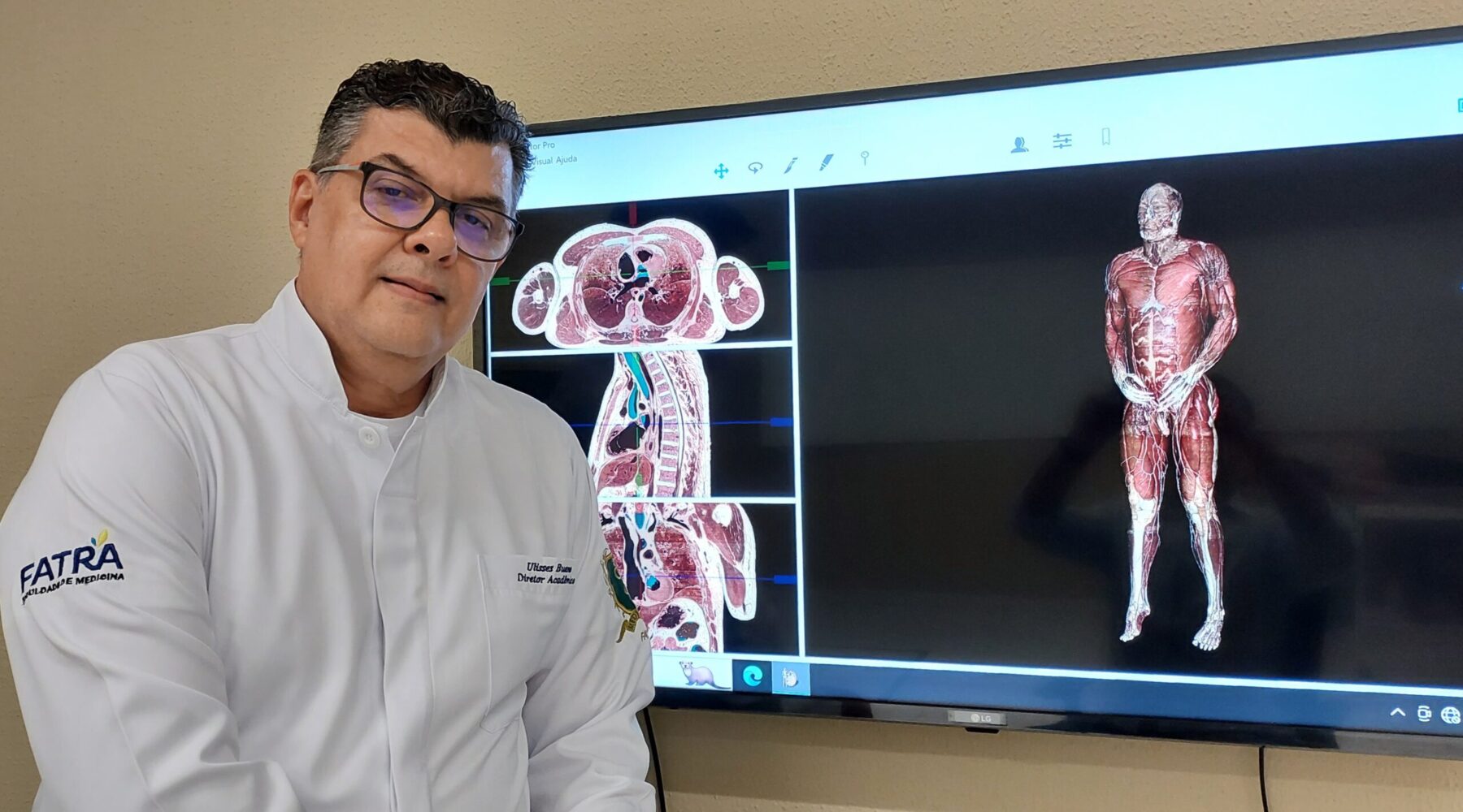 Ulisses Bueno, diretor acadêmico da Faculdade de Medicina de Uberlândia