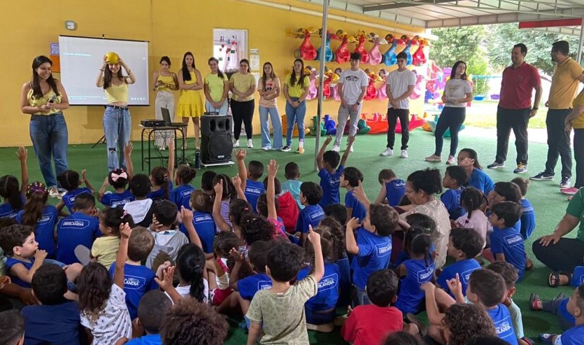 Desde o início da jornada acadêmica os alunos FAMEU têm contato com a medicina humanizada