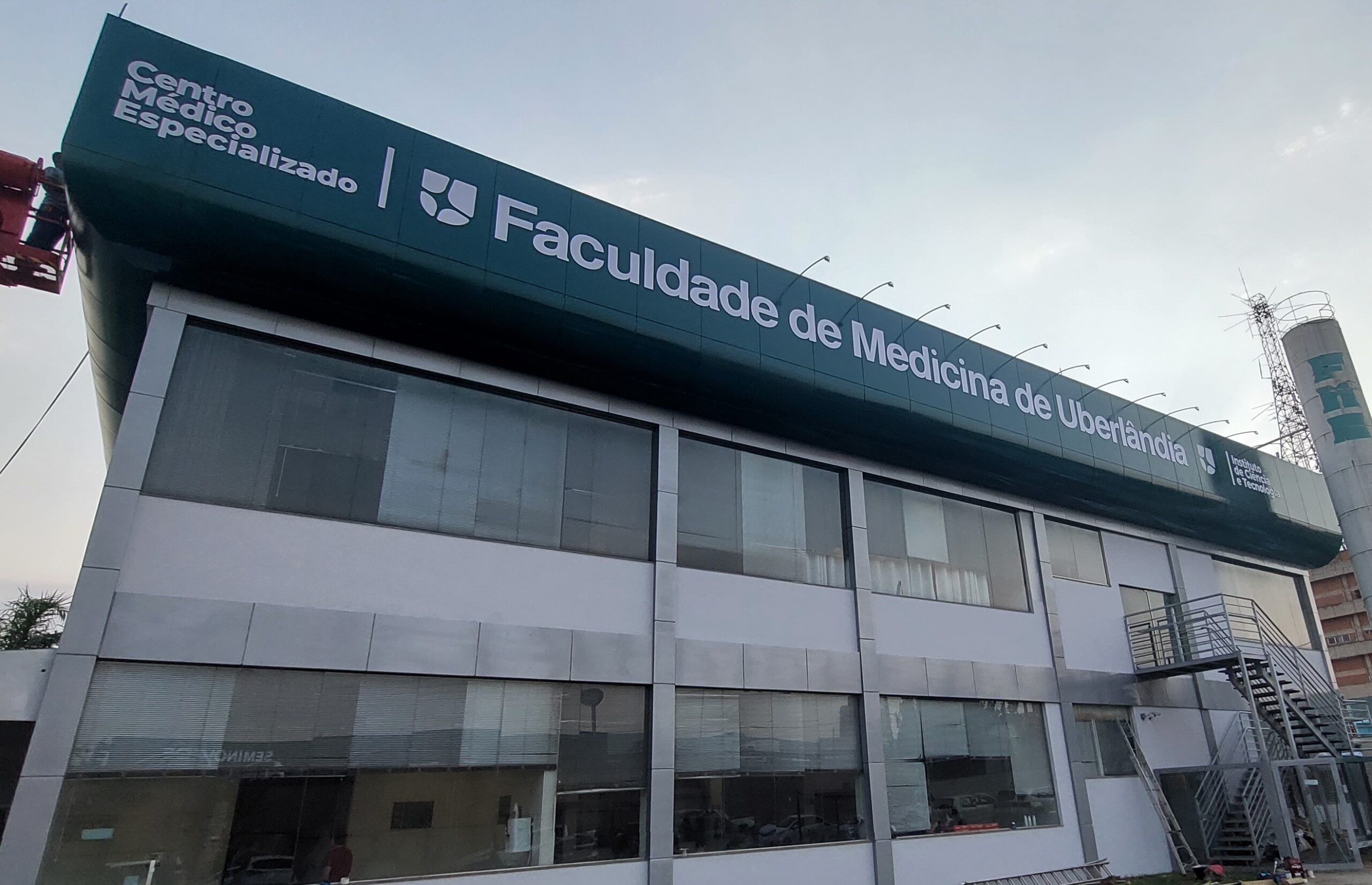 Faculdade de Medicina de Uberlândia apresenta unidade para clínicas em Uberlândia