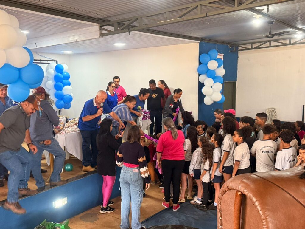 Alunos do 4º período do curso de Medicina da Faculdade de Medicina de Uberlândia (FAMEU),  participaram de ação de extensão social realizada na Comunidade Fortaleza, em Itapagipe (MG)
