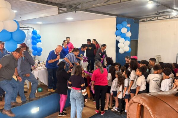 Alunos do 4º período do curso de Medicina da Faculdade de Medicina de Uberlândia (FAMEU),  participaram de ação de extensão social realizada na Comunidade Fortaleza, em Itapagipe (MG)