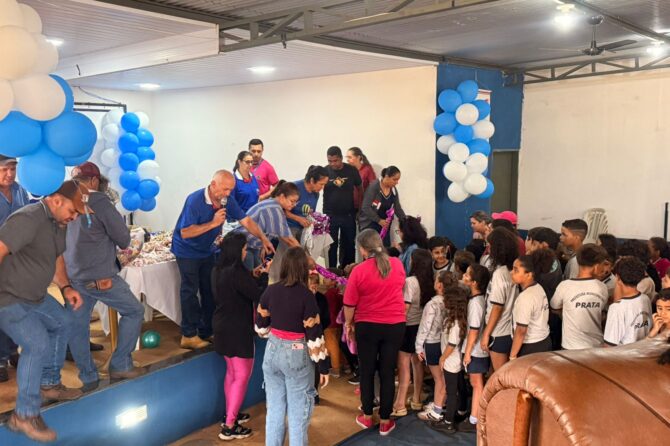Alunos do 4º período do curso de Medicina da Faculdade de Medicina de Uberlândia (FAMEU),  participaram de ação de extensão social realizada na Comunidade Fortaleza, em Itapagipe (MG)