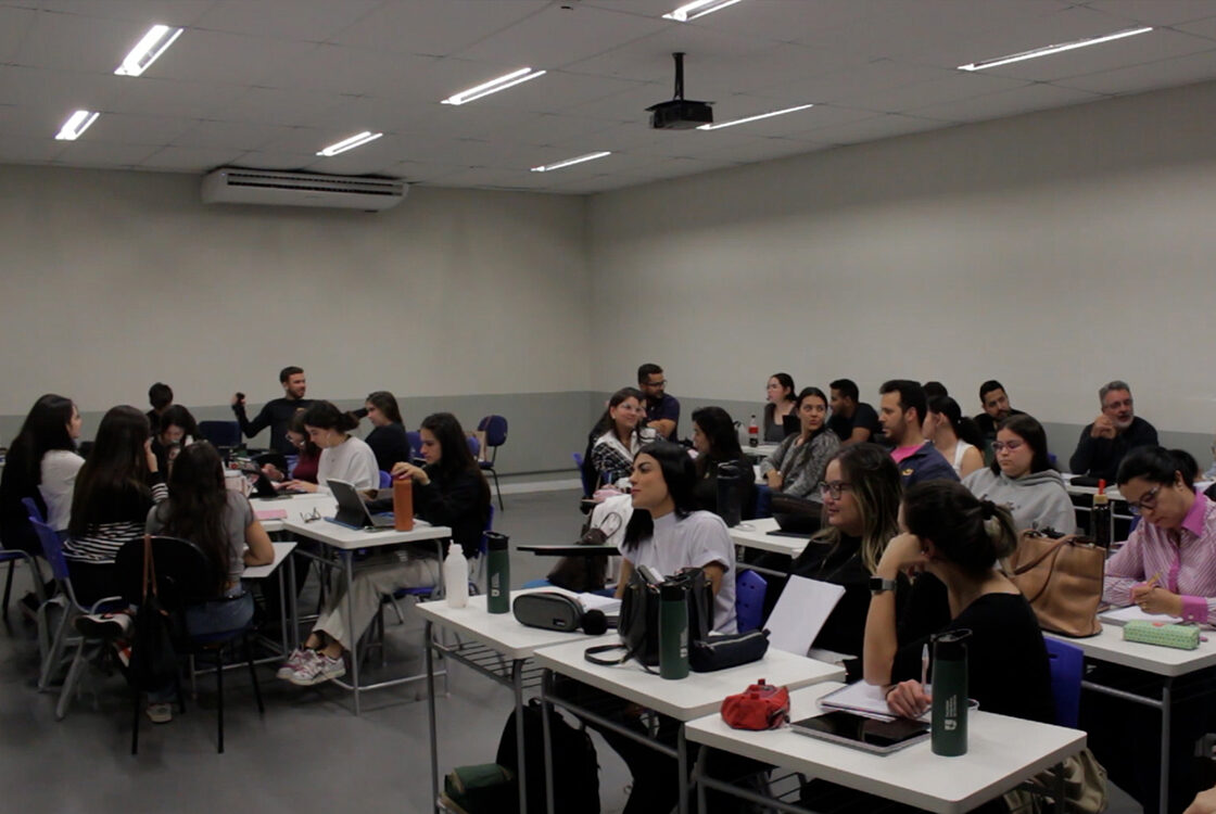 Fameu: ensino e pesquisa em Medicina