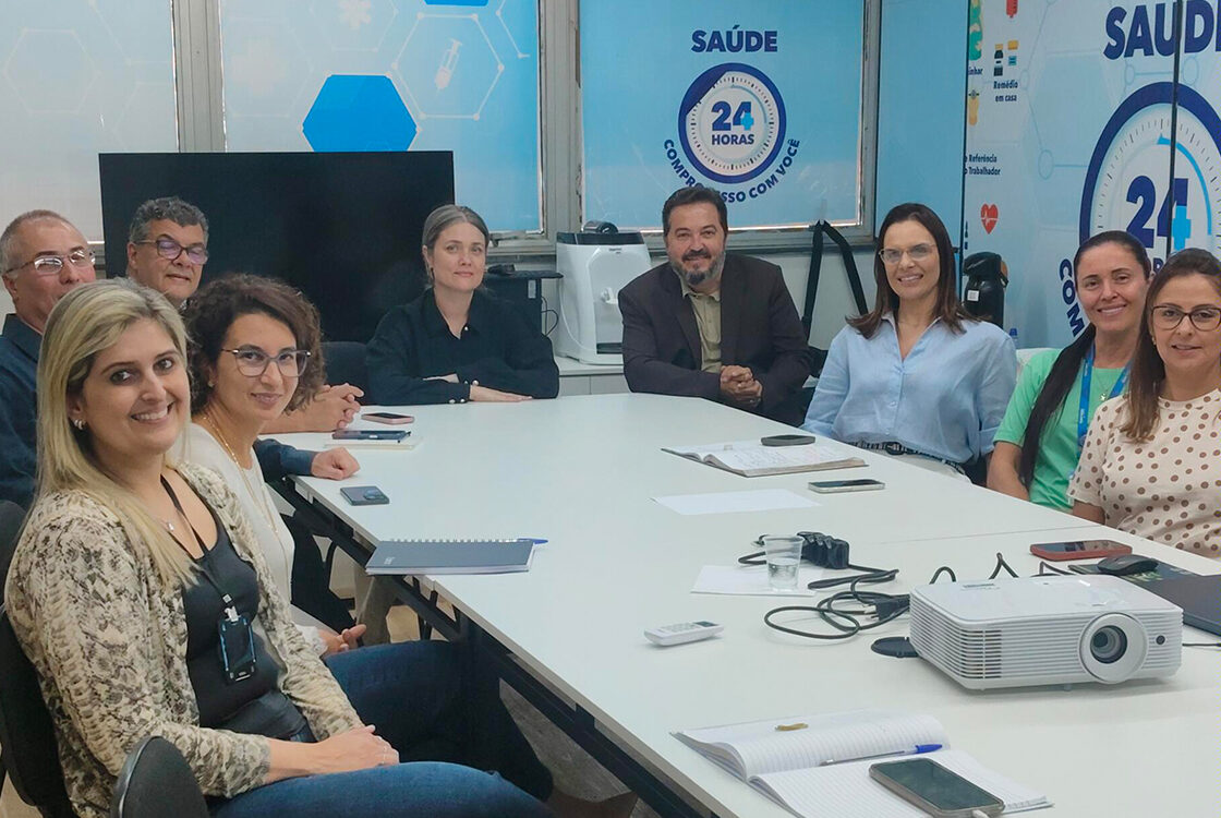 foto reunião.jpg Adenilson Lima, sec. mun. de Saúde de Uberlândia. Portas abertas para o aprendizado