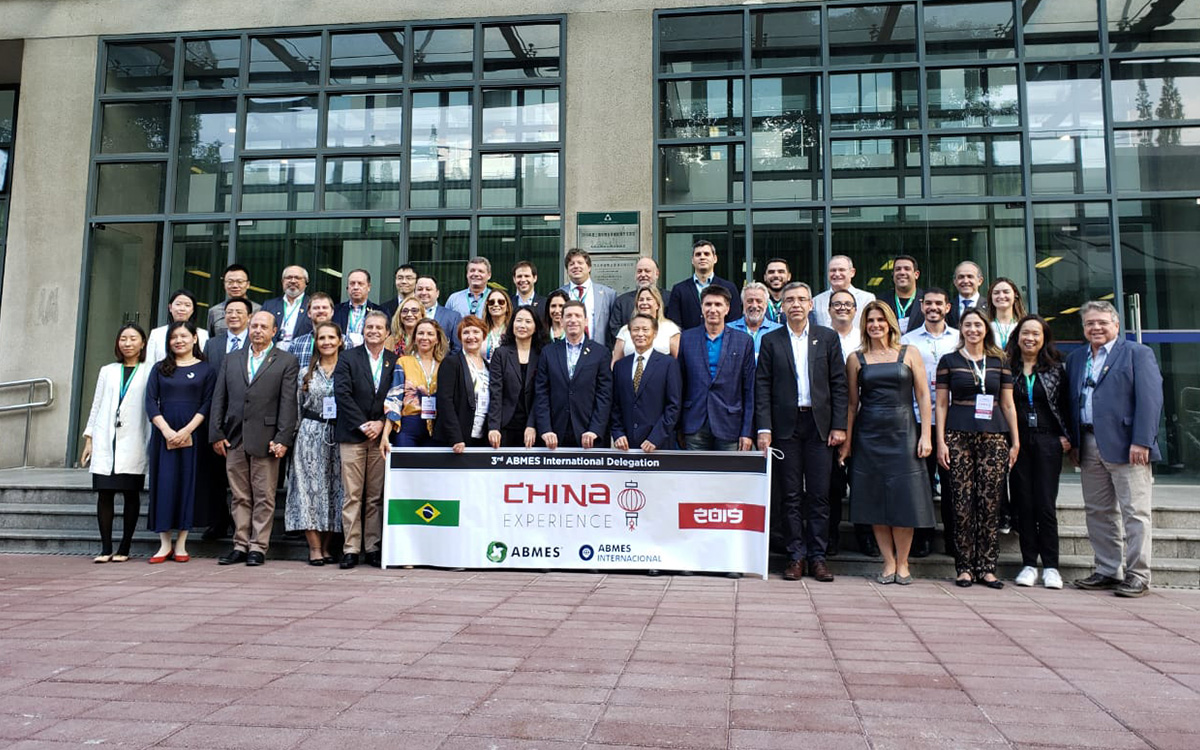comitiva china Fameu presente em visita à China para atração de tecnologia para o aprendizado /
imagem: divulgação